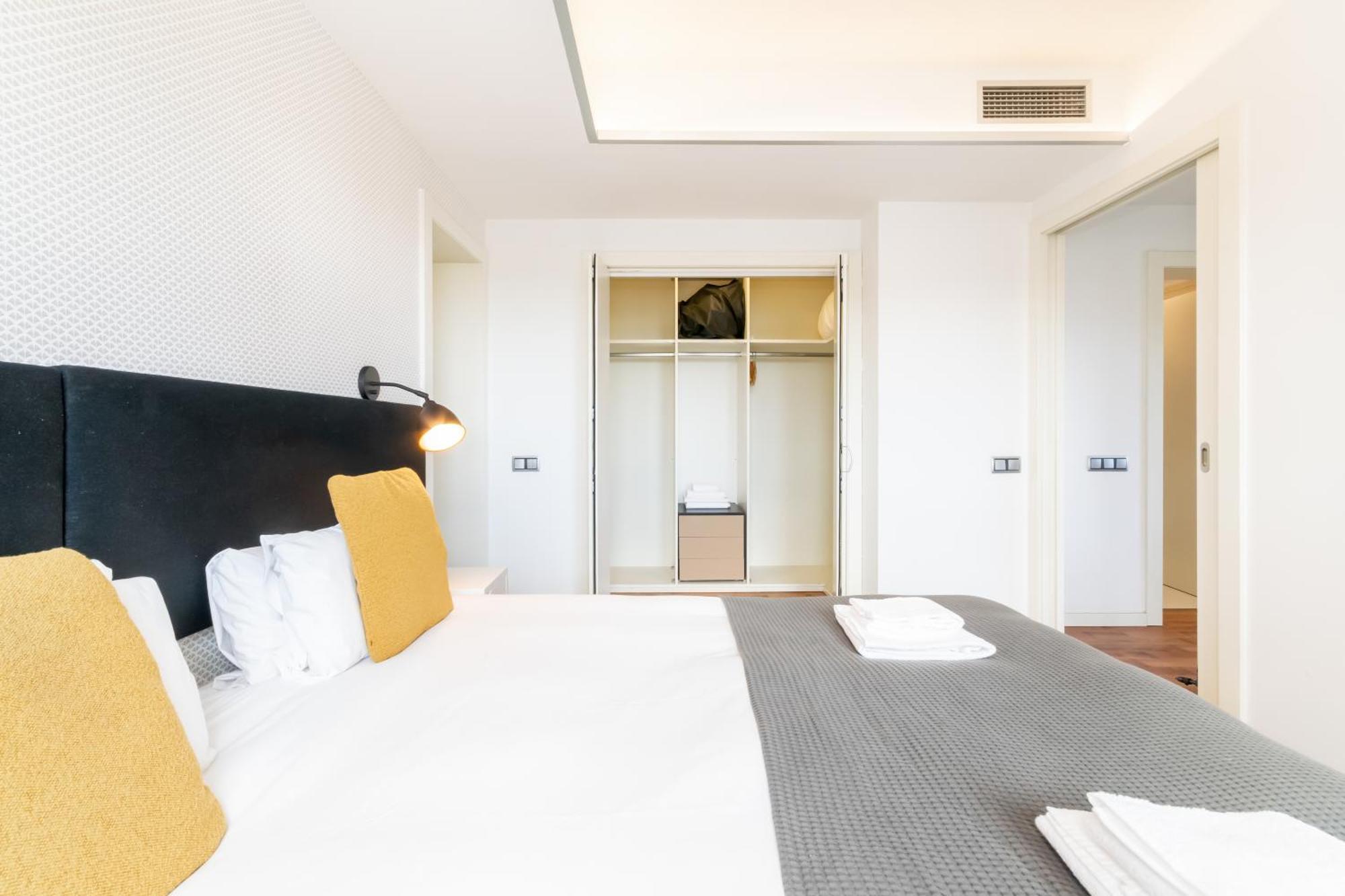Unique Rentals - Placa Catalunya Central Apartments Барселона Экстерьер фото